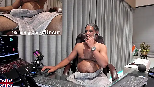 OnlineBossUK live sex cam