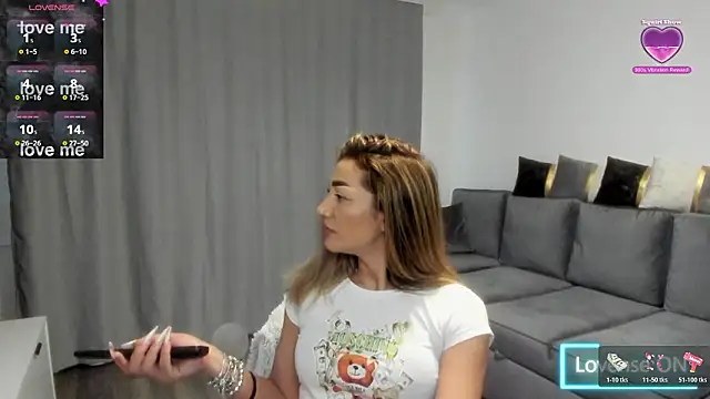 rossana_doll's cam snapshot