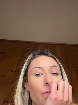 petrouchkaaa_ live sex cam