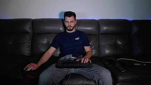 CrazyDom1 live sex cam