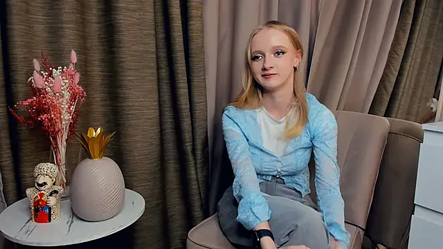 ErinnStandifer live sex cam