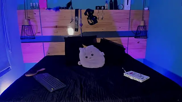 ChloeAllennn live sex cam