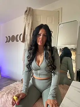 Lolaxox_'s cam snapshot