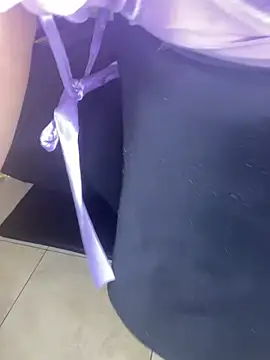 Lolagolden1 live sex cam