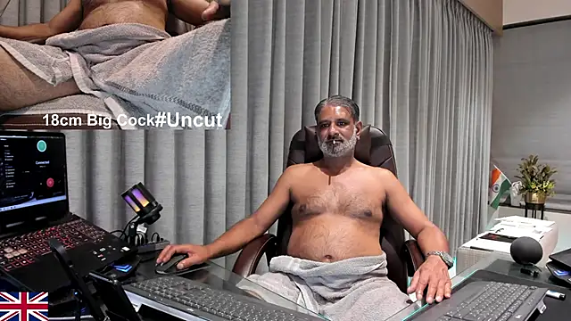 OnlineBossUK live sex cam