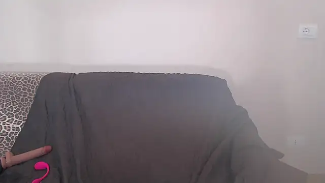 Selene-1975 live sex cam