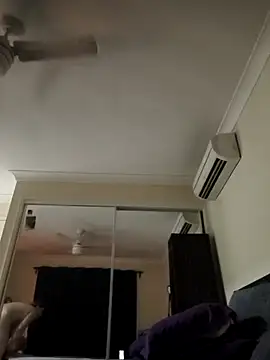 l4dyc4pricorn76 live sex cam