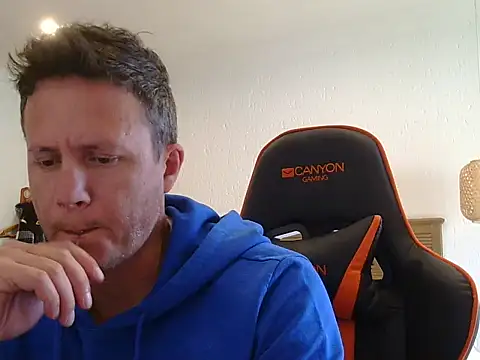 TroyDieselXXX live sex cam