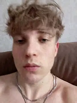 Paradeevich_And live sex cam