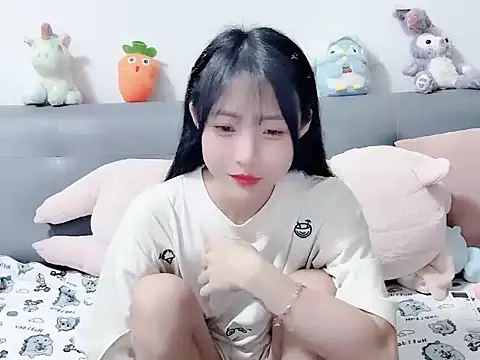 ShynBarbie94 live sex cam