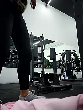 Izabella_Bella live sex cam