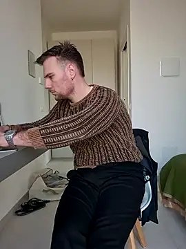 mrlyuis live sex cam