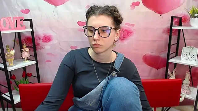 LilianaShine live sex cam