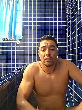 Hrnymanedawg13's cam snapshot