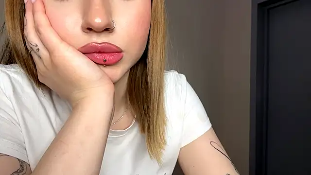 PledHoly's cam snapshot