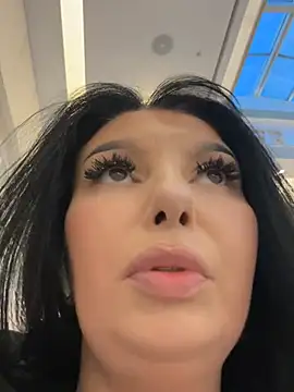 Tisha_Busty live sex cam