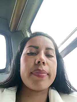 _andrea30 live sex cam