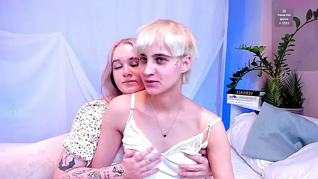 Violeta_Diana's cam snapshot