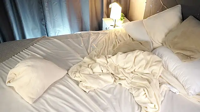 TishShazier's cam snapshot