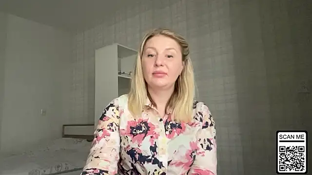 Blondie_xoxoxo's cam snapshot