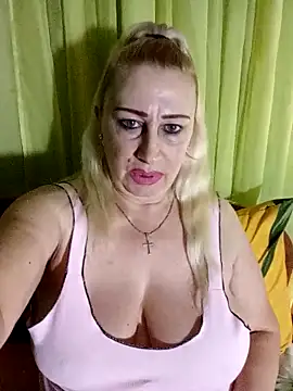 Esenia505's cam snapshot