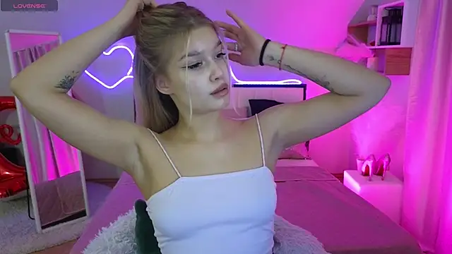 BattyMelody's cam snapshot