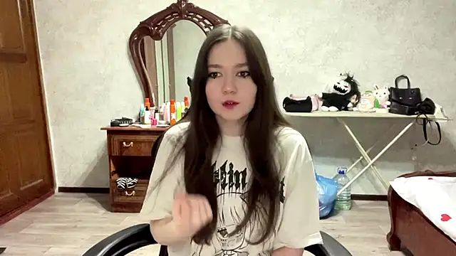 CrunchBerries's cam snapshot