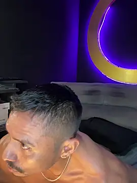 Abra_ham13's cam snapshot