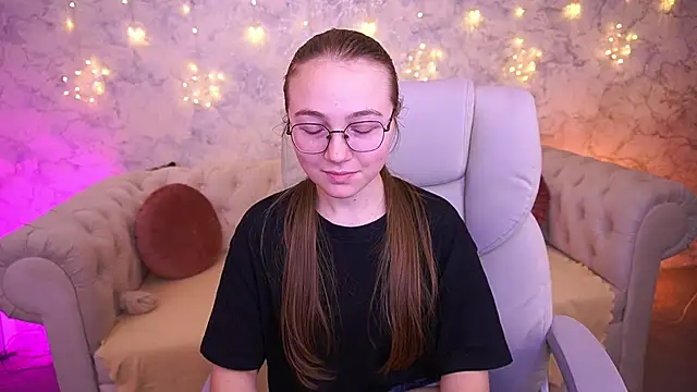 ArrinaWairr's cam snapshot