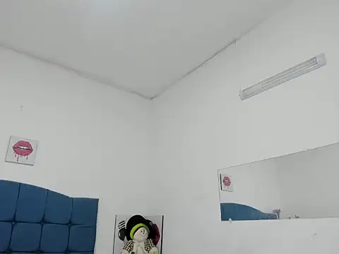 Aaron_Foxxx live sex cam