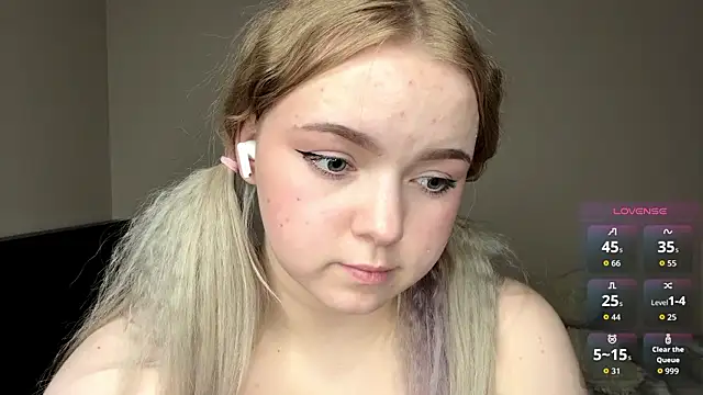 ZaraCreedon live sex cam