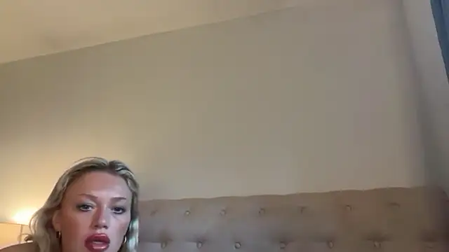 blissdimicco's cam snapshot