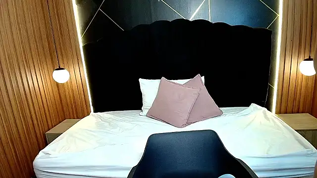 MoriahStorm's cam snapshot