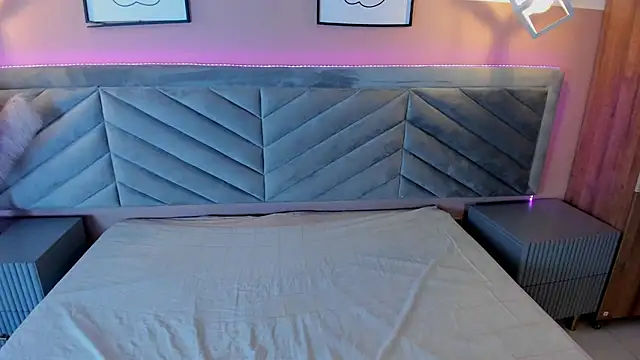 mila_blake1's cam snapshot