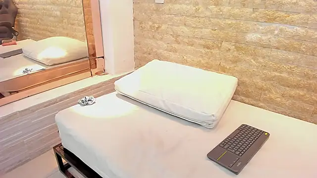 sasha_wayne's cam snapshot