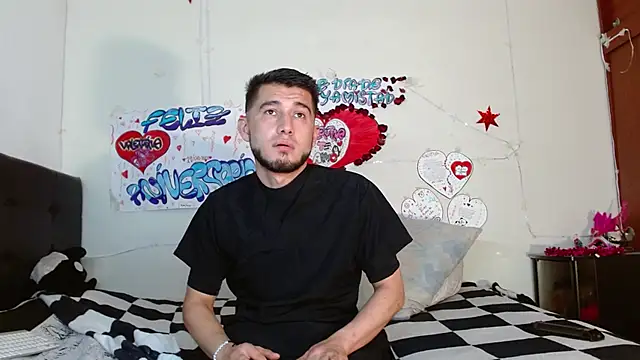 picante70_'s cam snapshot