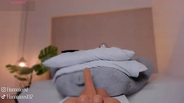 hanna_lee02's cam snapshot