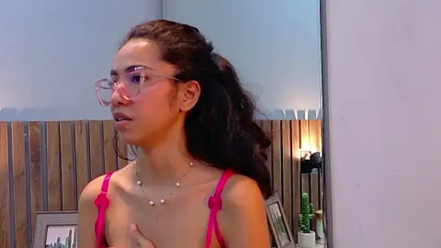 luna_roja25's cam snapshot