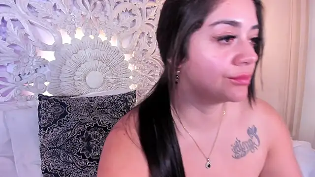 nahomi_sweett's cam snapshot