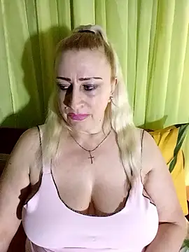 Esenia505's cam snapshot