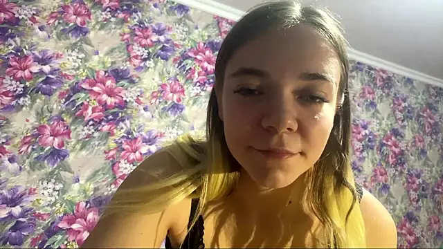 StephanieMarin's cam snapshot