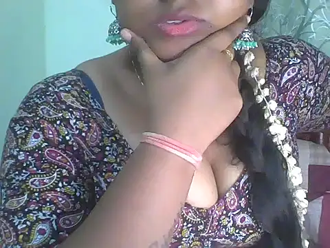 its_me_Rashmi live sex cam