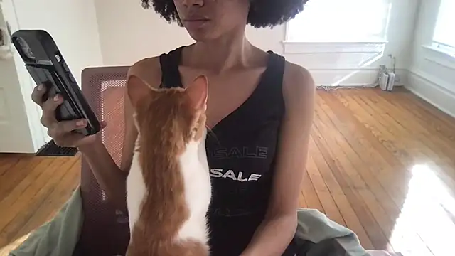 loveofbea's cam snapshot