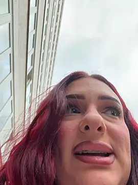 OliviaaFischer live sex cam