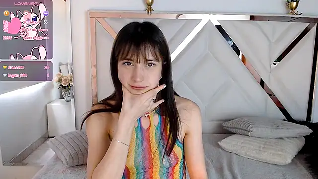 ChloeJohnsoon's cam snapshot