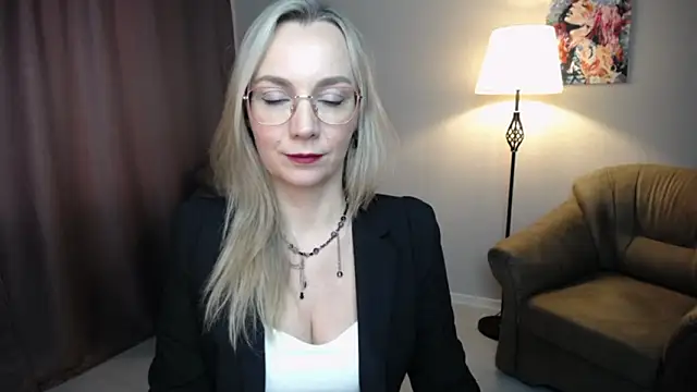 Ava_Elior's cam snapshot