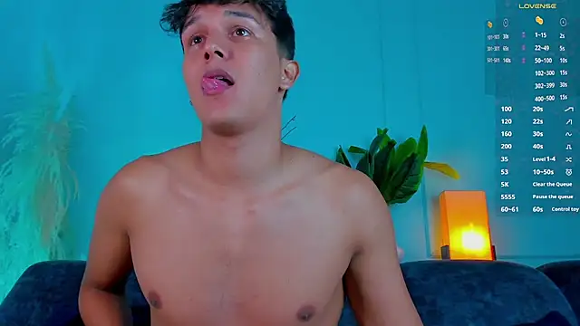 Leo_Savage_ live sex cam