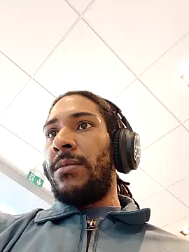 Mikaaa97 live sex cam