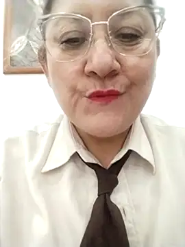 JULIETA_21-'s cam snapshot