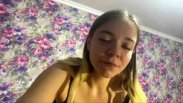 StephanieMarin's cam snapshot